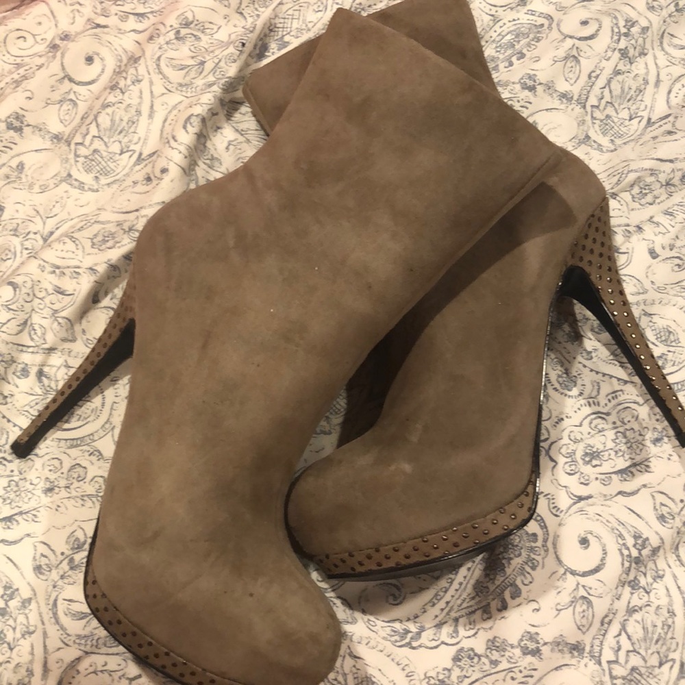 Guess High Heels